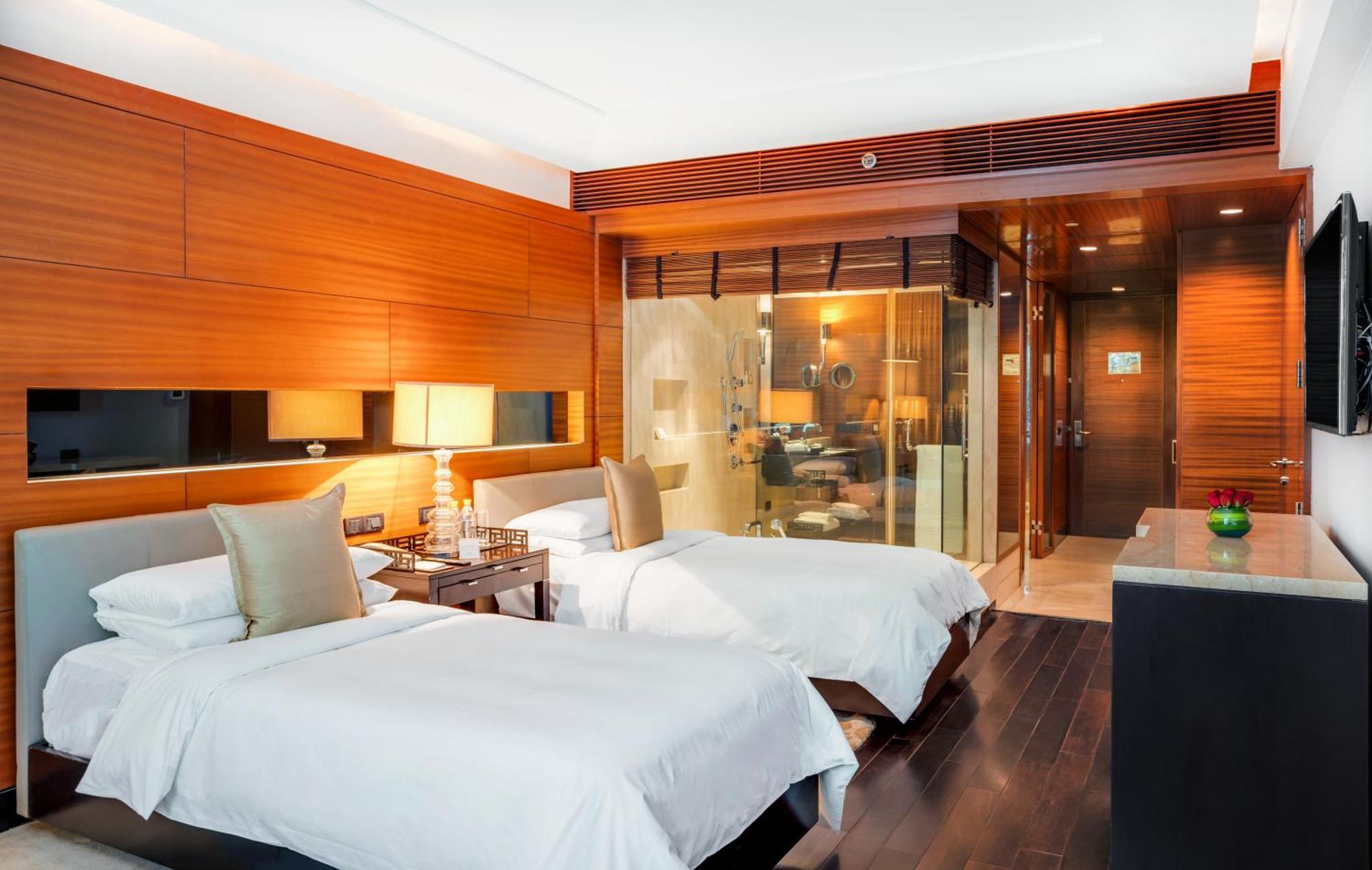 The Leela Ambience Gurugram Hotel & Residences - The Luxury Urban Sanctuary Gurgaon Exterior foto Deluxe Room