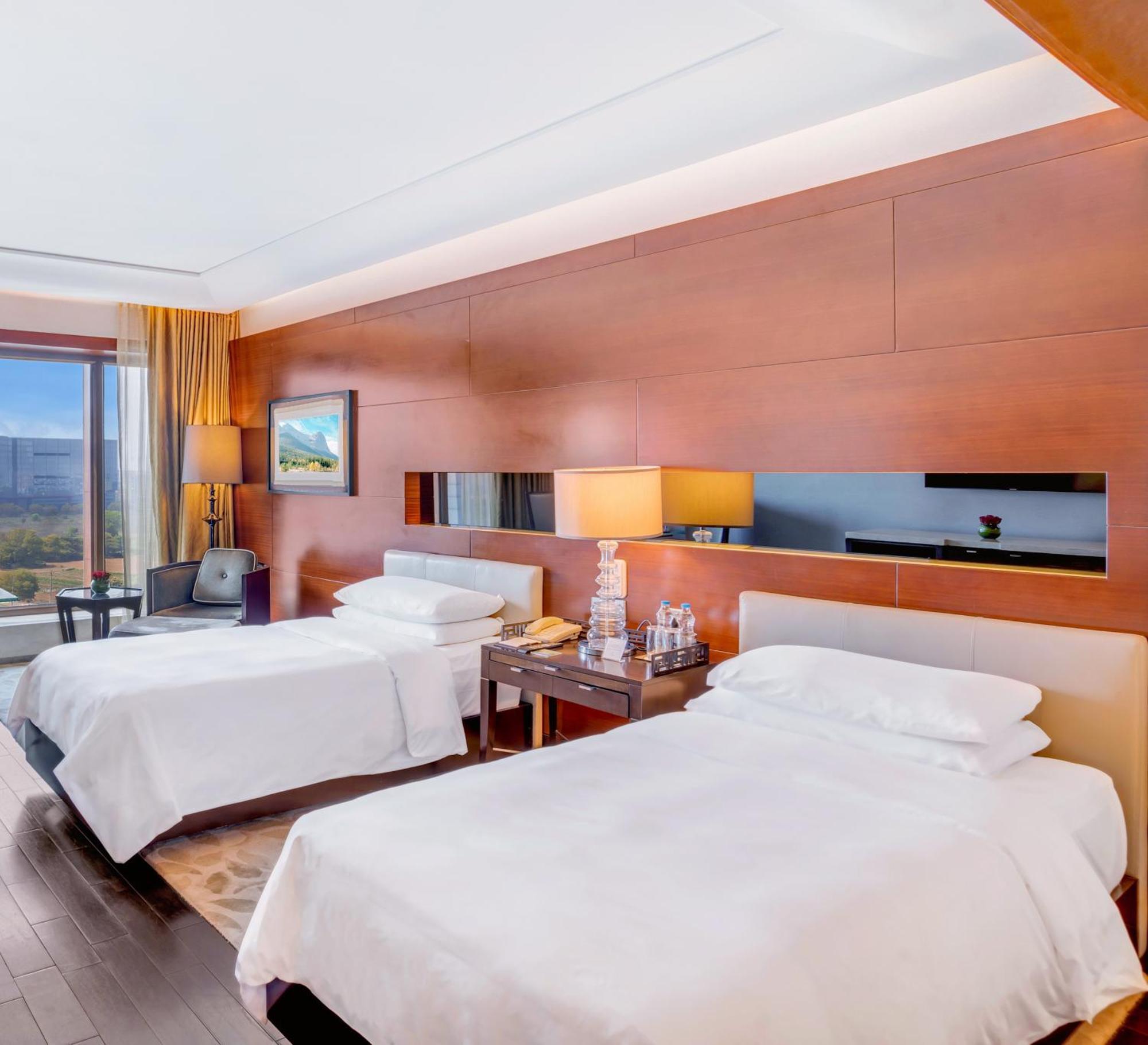 The Leela Ambience Gurugram Hotel & Residences - The Luxury Urban Sanctuary Gurgaon Exterior foto Deluxe Room